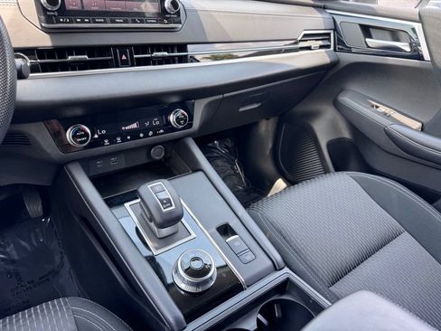 Used 2022 Mitsubishi Outlander ES FWD image 31
