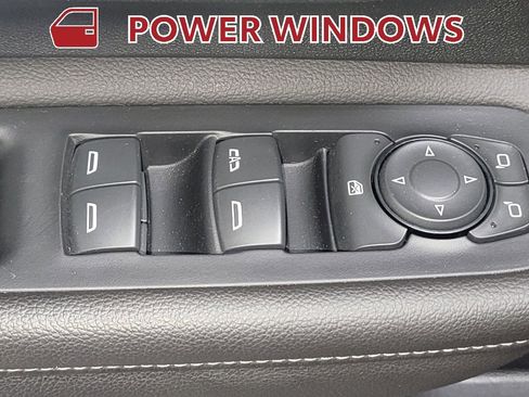 Used 2022 GMC Terrain SLE image 20