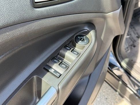 Used 2018 Ford Escape SEL FWD image 15