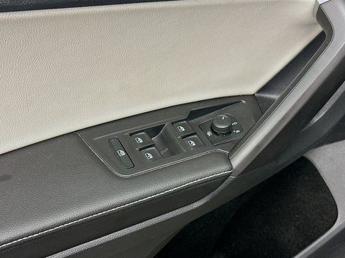 Used 2022 Volkswagen Tiguan S AWD/4WD image 15