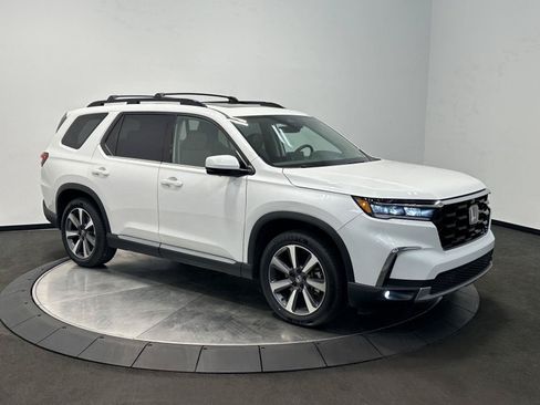Certified 2025 Honda Pilot Elite image 2