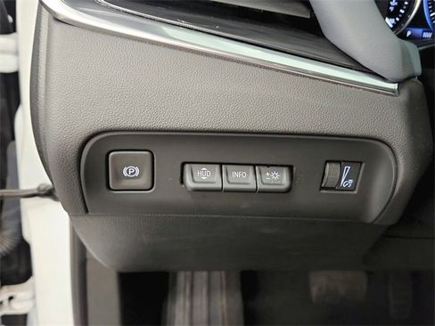 Used 2024 Buick Enclave Premium image 28