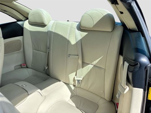 Used 2005 Lexus SC 430 Convertible image 25