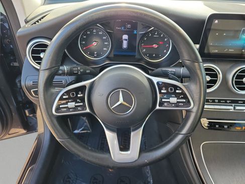 Used 2021 Mercedes-Benz GLC 300 image 22