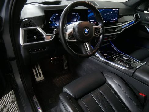 Used 2024 BMW X7 M60i AWD/4WD image 17