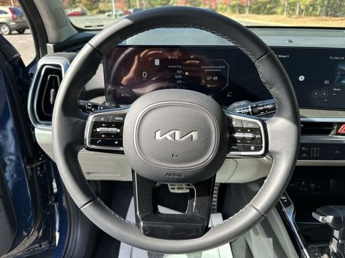 New 2025 Kia Sorento SX AWD/4WD image 11