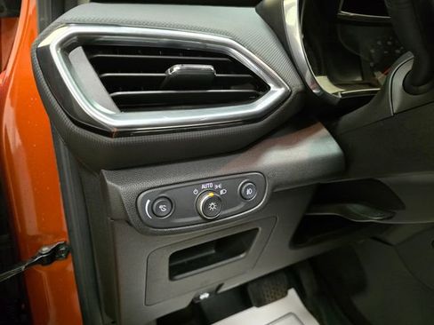 Used 2022 Chevrolet TrailBlazer LT AWD/4WD image 14