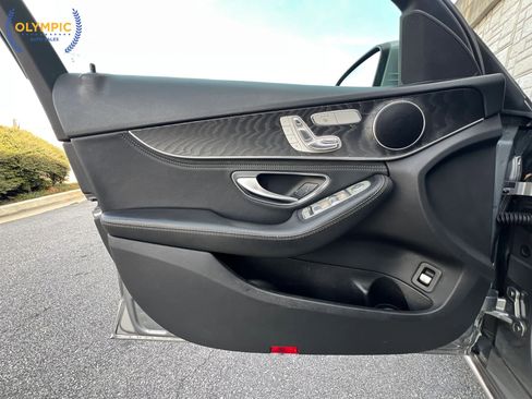 Used 2016 Mercedes-Benz C 300 4MATIC Sedan w/ Premium 1 Package image 38