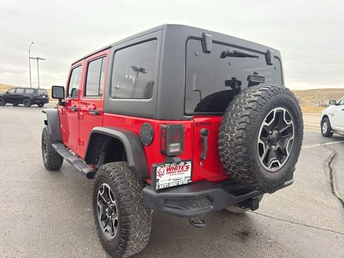 Used 2014 Jeep Wrangler Unlimited Sahara w/ Connectivity Group image 7