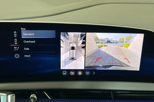 Certified 2026 Cadillac Optiq Sport 2 AWD/4WD image 20