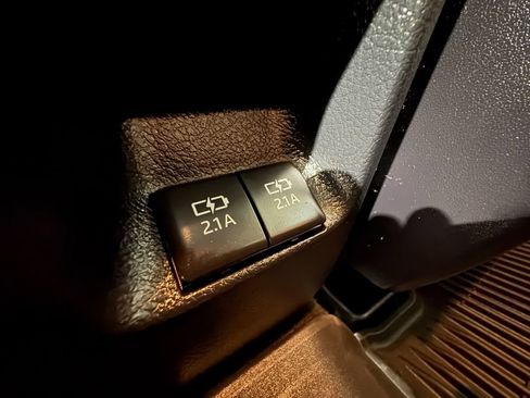 Used 2020 Toyota 4Runner Nightshade AWD/4WD image 43