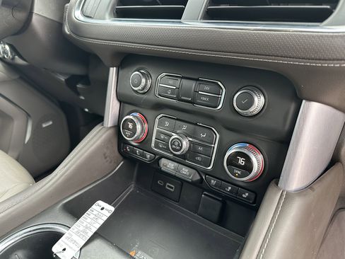 Used 2022 GMC Yukon SLT image 39