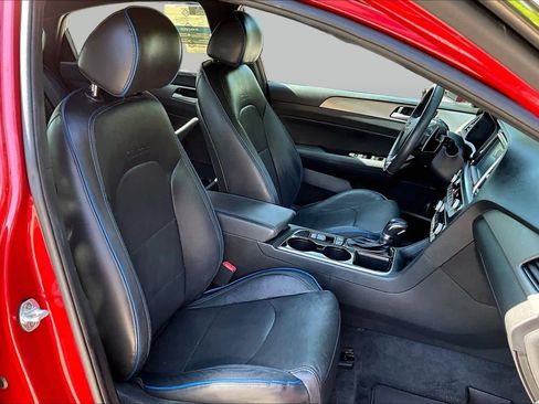 Used 2018 Hyundai Sonata Limited FWD image 9