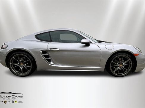 Used 2024 Porsche 718 Cayman image 6