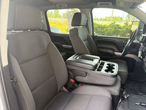Used 2018 Chevrolet Silverado 1500 LT w/ All Star Edition AWD/4WD image 27