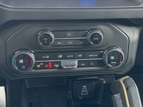 New 2026 Ford Bronco Badlands w/ Sasquatch Package image 68