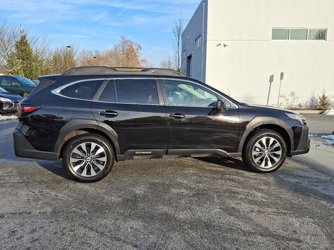 Certified 2023 Subaru Outback Limited image 7