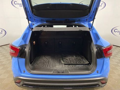 Certified 2024 Chevrolet Trax RS w/ Sunroof Package image 25