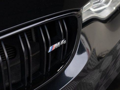 Used 2016 BMW M4 Convertible image 8