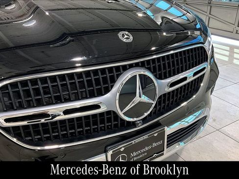 Certified 2025 Mercedes-Benz GLC 350e 4MATIC image 32