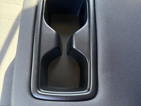 Certified 2022 Toyota Venza LE image 35