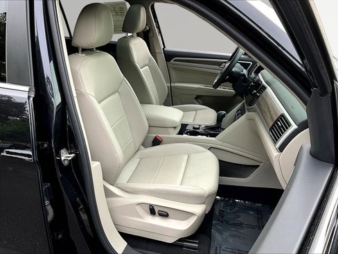 Used 2021 Volkswagen Atlas SEL AWD/4WD image 30