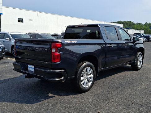 Used 2022 Chevrolet Silverado 1500 Custom w/ LPO, Dark Essentials Package AWD/4WD image 7