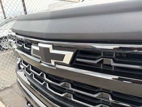 Used 2023 Chevrolet Silverado 1500 RST w/ Rally Edition AWD/4WD image 6