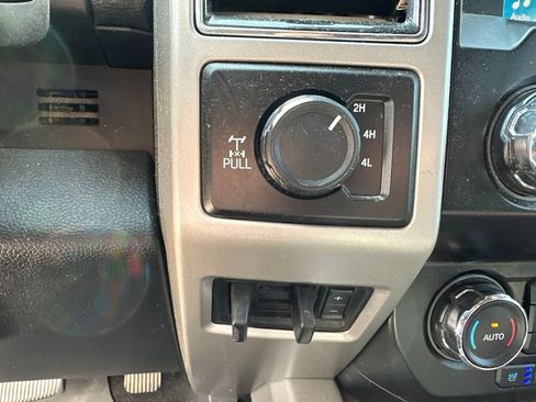Used 2019 Ford F250 Lariat w/ Lariat Value Package AWD/4WD image 8