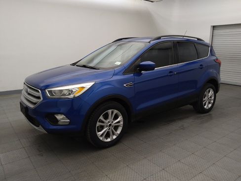 Used 2019 Ford Escape SEL FWD image 2
