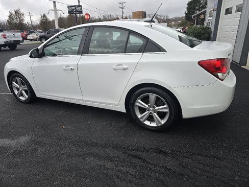Used 2014 Chevrolet Cruze LT image 4