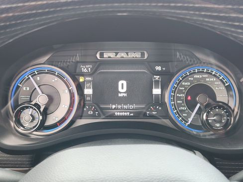 Used 2019 RAM 2500 Limited AWD/4WD image 18
