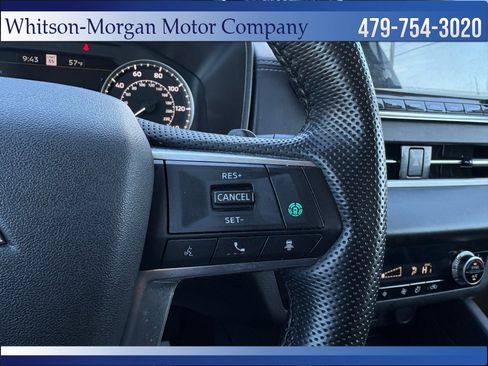 Used 2024 Mitsubishi Outlander FWD image 17