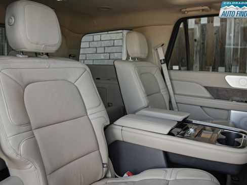 Used 2020 Lincoln Navigator Reserve w/ Equipment Group 208A Reserve image 23