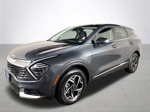 Used 2024 Kia Sportage LX image 2