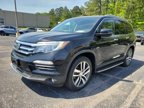 Used 2017 Honda Pilot Elite image 23