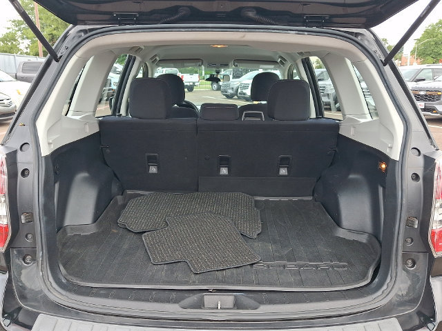 Used 2015 Subaru Forester 2.5i AWD/4WD image 28