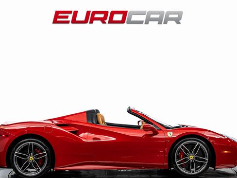 Used 2017 Ferrari 488 Spider *CARBON INTERIOR * IMMACULATE image 7