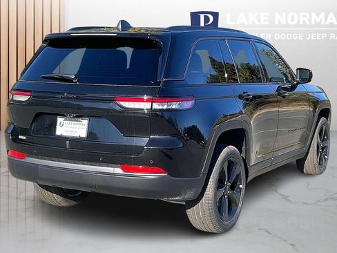 New 2026 Jeep Grand Cherokee Limited w/ Limited Altitude Package RWD image 9