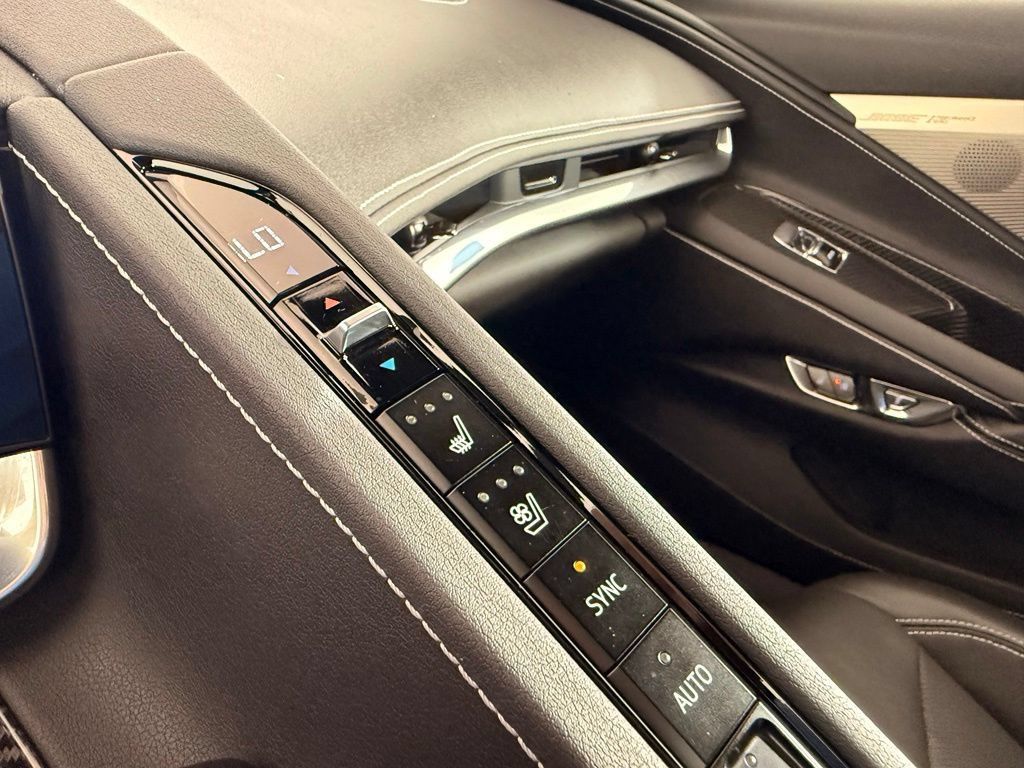 Used 2020 Chevrolet Corvette Stingray Preferred Cpe w/ 2LT Preferred Equipment Group RWD image 37