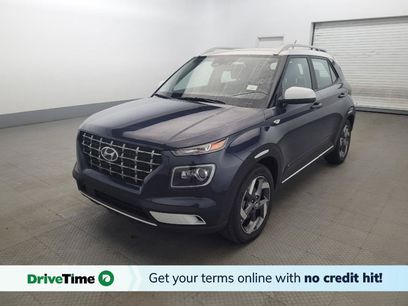 Used 2023 Hyundai Venue Limited w/ Cargo Package