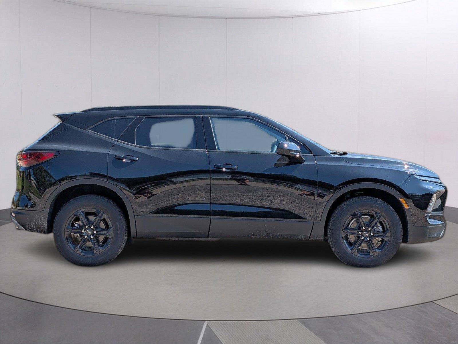 New 2026 Chevrolet Blazer LT w/ Convenience Package FWD image 8