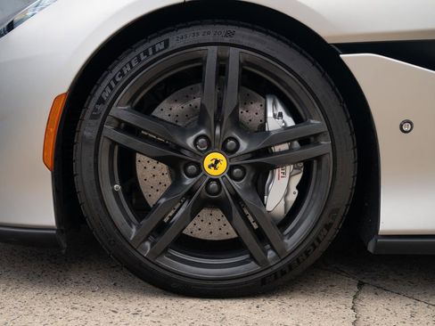 Certified 2019 Ferrari Portofino image 18