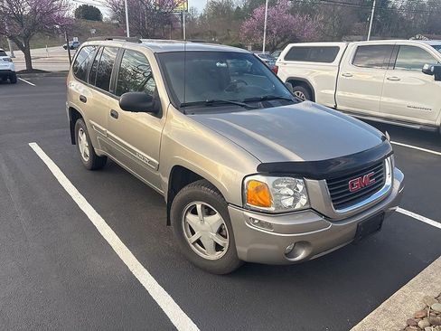 Used 2003 GMC Envoy SLE image 2