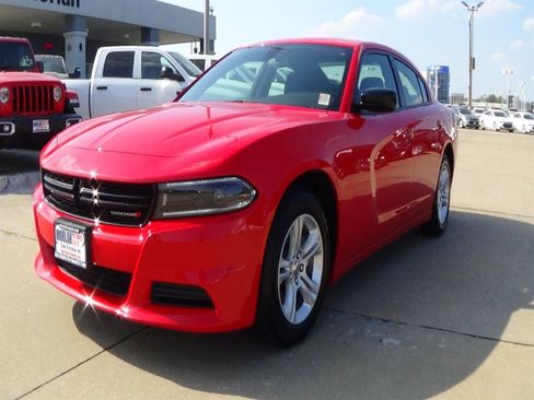 Certified 2023 Dodge Charger SXT image 2