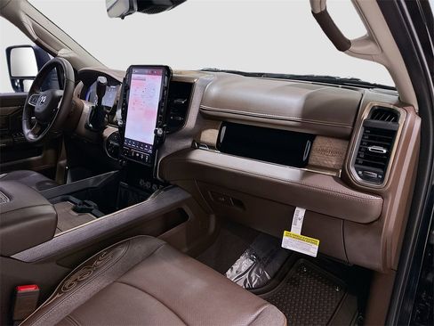 Used 2025 RAM 2500 Limited image 31