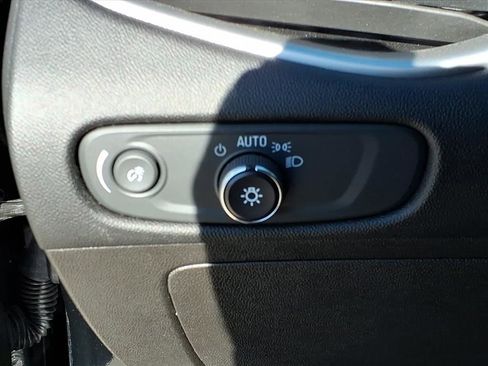 Used 2022 Chevrolet Malibu LS image 11