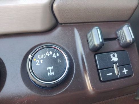 Used 2019 GMC Yukon XL Denali w/ Open Road Package image 37