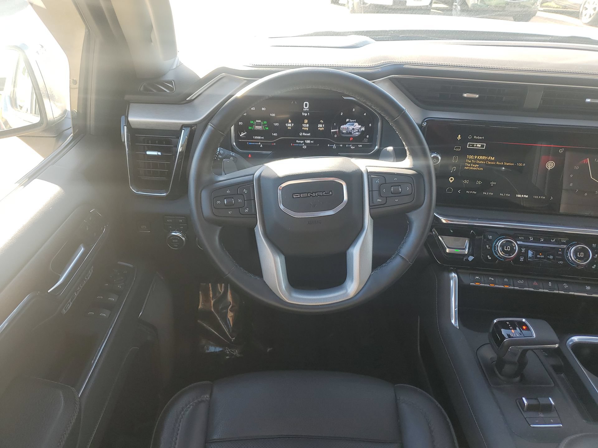 Used 2024 GMC Sierra 1500 Denali w/ Denali Reserve Package AWD/4WD image 18