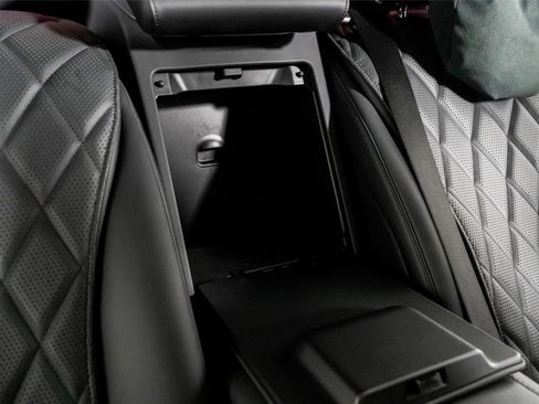 Used 2024 Mercedes-Benz S 580 4MATIC Sedan image 25